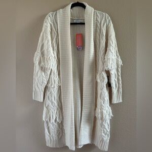 Bunulu Cable Knit Fringe Duster